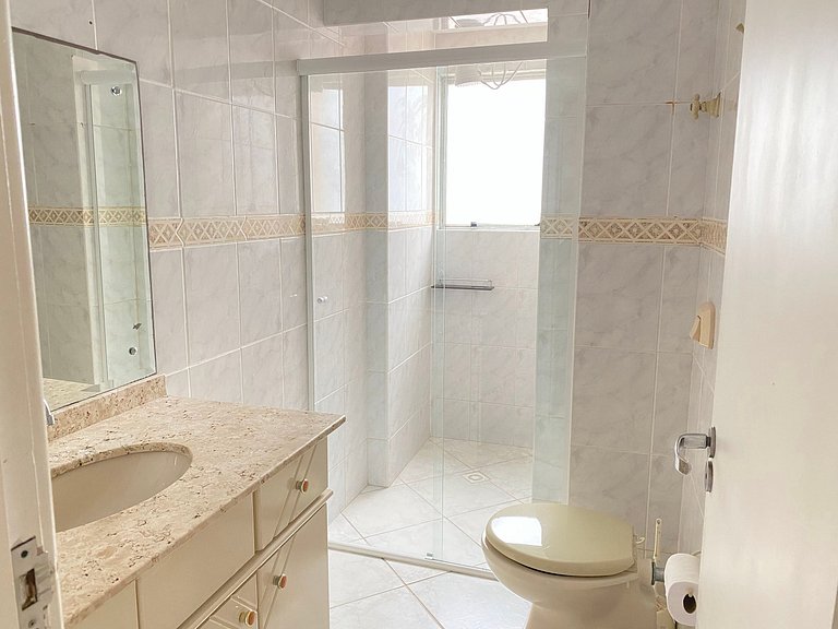 Apto Familiar Quadra Mar, 4 Qtos, Vista Mar, 2 Suítes c/ AC