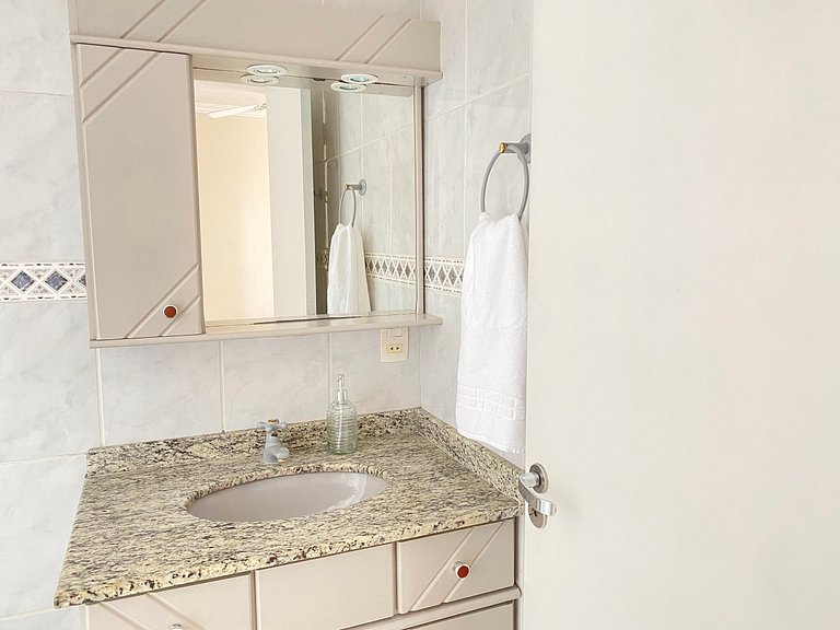 Apto Familiar Quadra Mar, 4 Qtos, Vista Mar, 2 Suítes c/ AC
