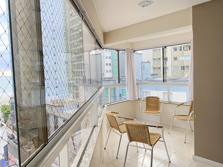 Apto Familiar Quadra Mar, 4 Qtos, Vista Mar, 2 Suítes c/ AC